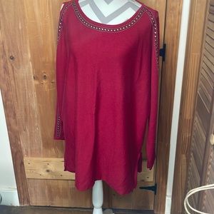Design, 365 3x, brick, red, cold shoulder sweater with nail head trim